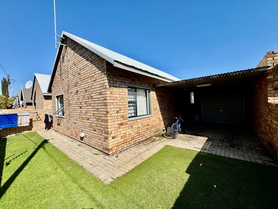 3 Bedroom Property for Sale in Die Bult North West